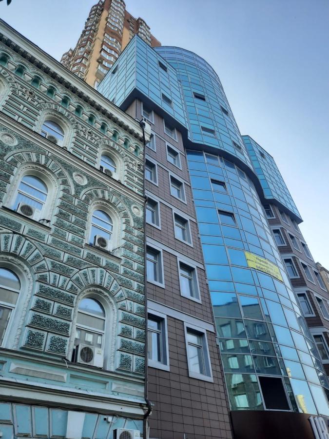 Прекрасная Комфортная Квартира В Центре Киева Рядом С Жд Вокзалом Метро Вокзальная И Университет Exteriör bild